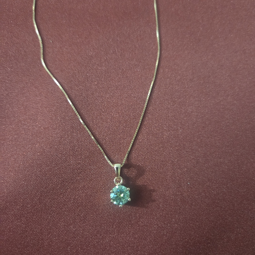 Green 1 CT Moisanitr Rose Gold Plated Silver Nelace